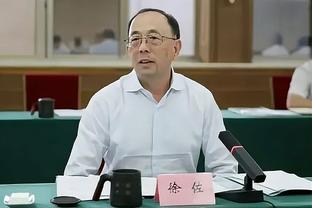 法尔克：拜仁曾准备以7500万欧引进阿劳霍，但遭到巴萨的拒绝